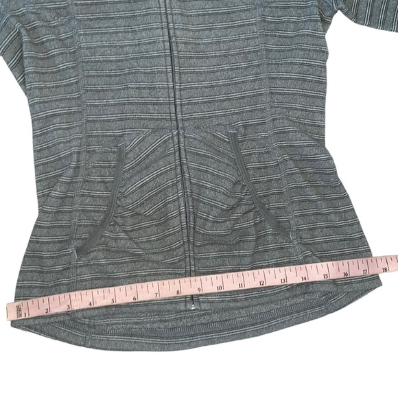 The North Face Women’s Small Fray Zipup Hoodie Jacket - Picture 6 of 9
